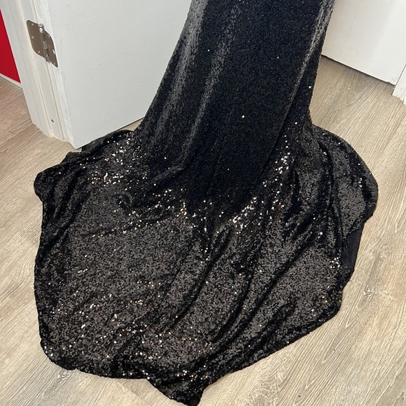 Glow Dress Black Sequin Rhinestone Open Back Prom Formal Homecoming NWT - Picture 13 of 16